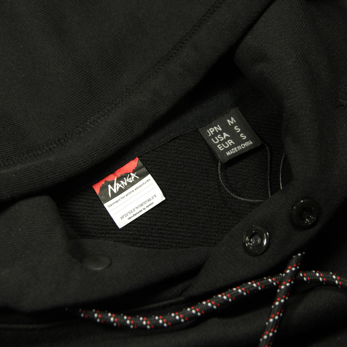 �ʥ� ��� �ѡ����� ��������Ź NANGA �ץ륪���С� ���� �ա��ǥ��� ECO HYBRID MINI BOX LOGO EMBROIDERY SWEAT HOODIE NW2441-1F014 P.BLK BLACK
