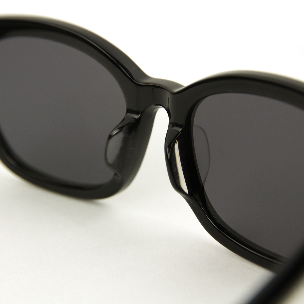 �����С� ��� ��ǥ����� ���󥰥饹 ��������Ź SABRE �᤬�� �������� COUGAR BLACK GROSS FRAME SUNGLASS GREY LENS SS20-514B-G-J