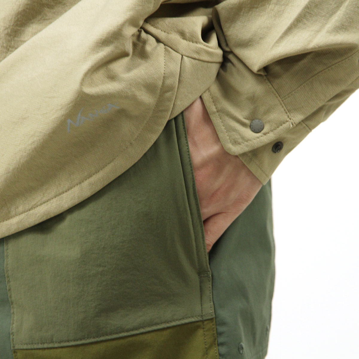 ��˥ե����� �����ȥɥ� ����������� ��� ���硼�ȥѥ�� ��������Ź UNFRM OUTDOOR STANDARD �ѥå���� �Х����ѥ�� 2WAY STRETCH PATCHWORK BAGGY SHORT PANTS 7696-OP OLIVE PATCHWORK
