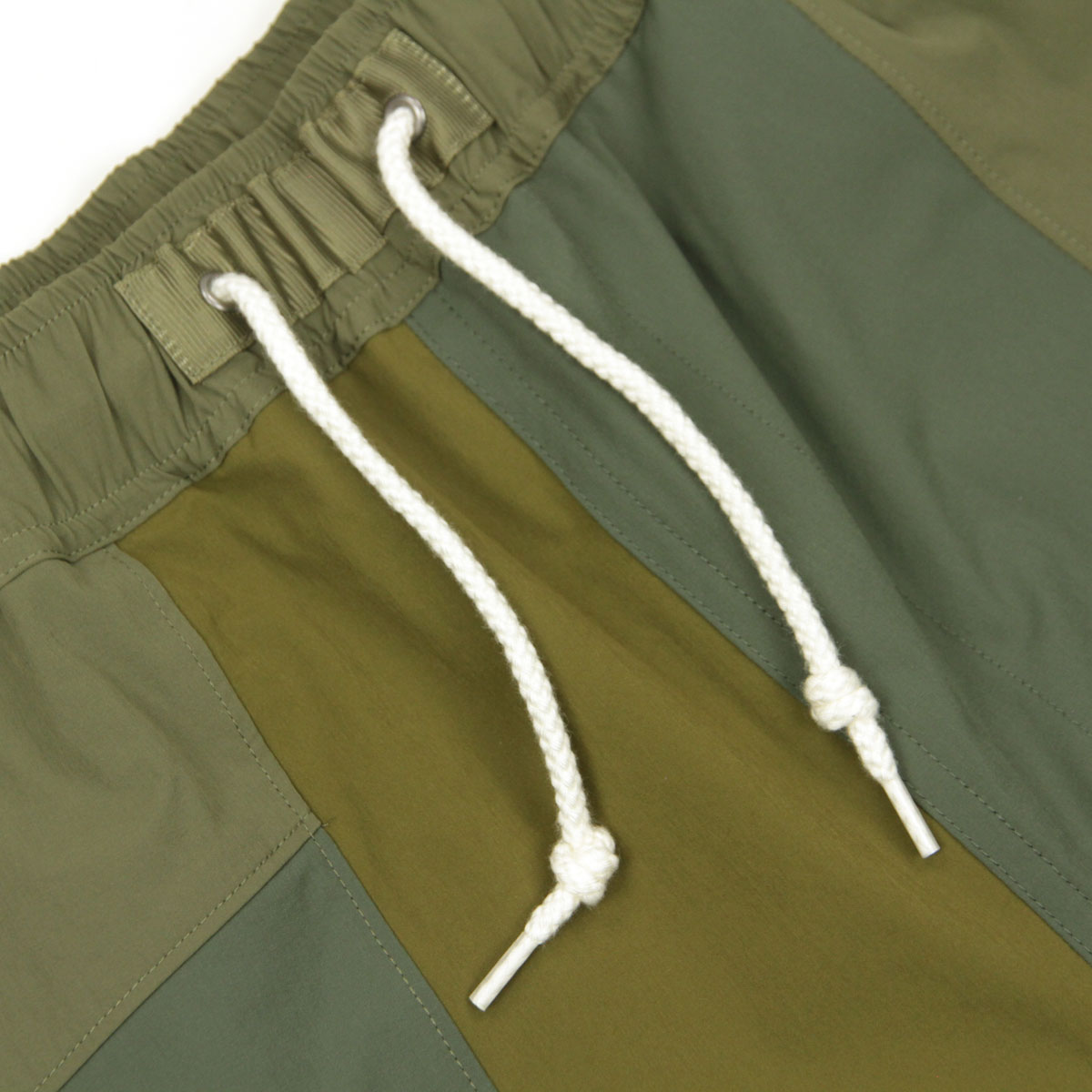 ��˥ե����� �����ȥɥ� ����������� ��� ���硼�ȥѥ�� ��������Ź UNFRM OUTDOOR STANDARD �ѥå���� �Х����ѥ�� 2WAY STRETCH PATCHWORK BAGGY SHORT PANTS 7696-OP OLIVE PATCHWORK