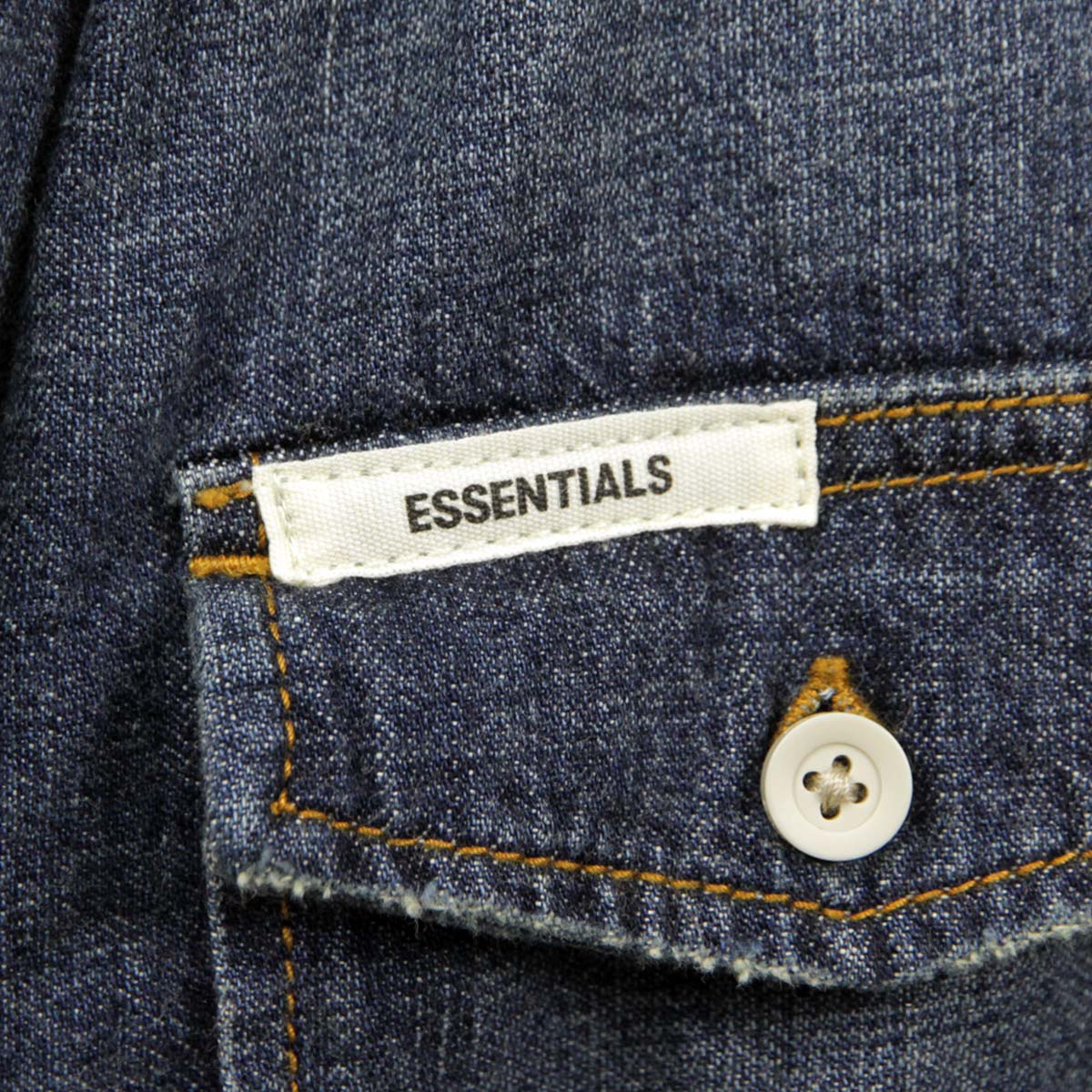 �ե������֥��å� fog essentials ����� ��� ������ FEAR OF GOD Ĺµ�ǥ˥ॷ��� FOG - FEAR OF GOD ESSENTIALS DENIM LONG SLEEVE BUTTON UP SHIRT DARK INDIGO AA5B B1C C1D D6E E06