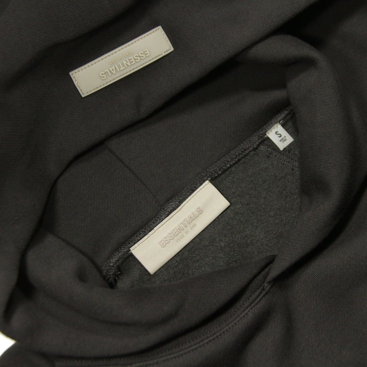 �ե������֥��å� fog essentials �ѡ����� ��� ������ FEAR OF GOD ���å��󥷥�륺 �ץ륪���С��ѡ����� ESSENTIALS FEAR OF GOD HOODIE IRON AA5B B1C C1D D5E E13F