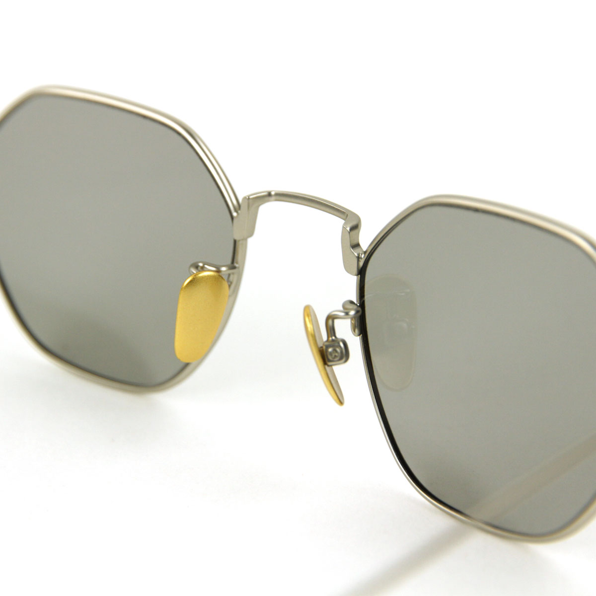 �����С� ��� ��ǥ����� ���󥰥饹 ��������Ź SABRE �᤬�� �ǥ����֥� DIABLO MATT SILVER FRAME SUNGLASS L GREY LENS SS24-109SV-LG-J