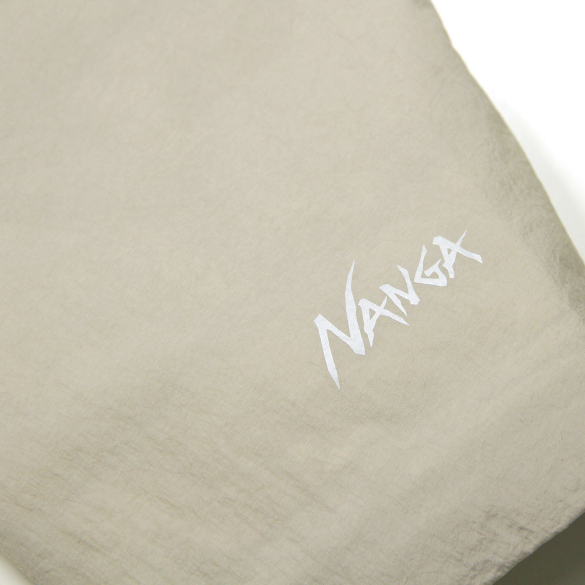 ʥ  󥫡ǥ Ź NANGA  Ρ顼 NO COLLAR SOFT DOWN CARDIGAN BEG ND2411-1A100-A BEIGE