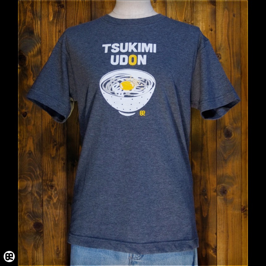 月見うどん：チャコール：Tシャツ