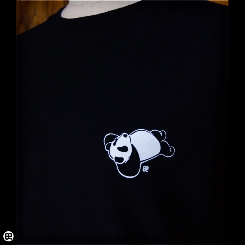 ねるパンダ：ディープブラック：Tシャツ