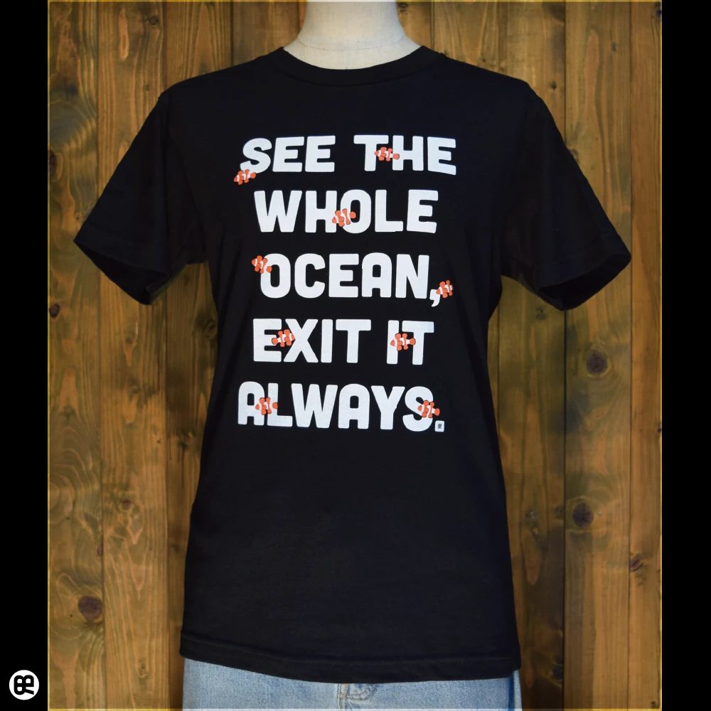 EXIT：ブラック：Tシャツ