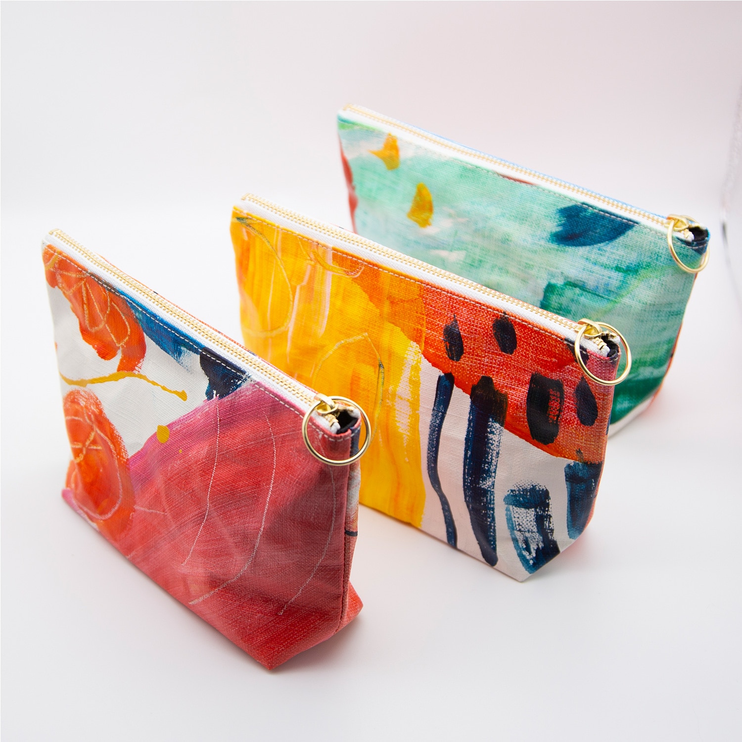 手描きのキャンバス地ポーチ【鈴木真里奈】01 | 手描きプロジェクト