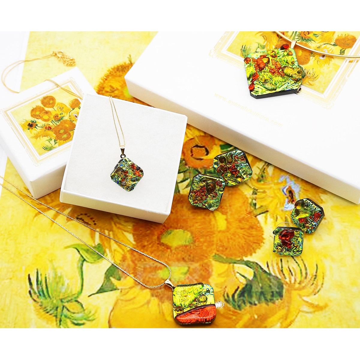 ゴッホ：ひまわり＞プチイヤリング（揺れるタイプ