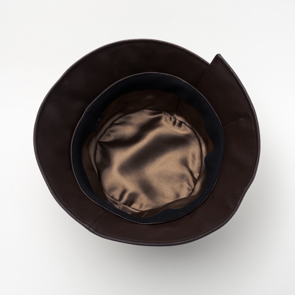 「MAISON Birth/メゾン バース」ECO LEATHER BOUFFANT HAT