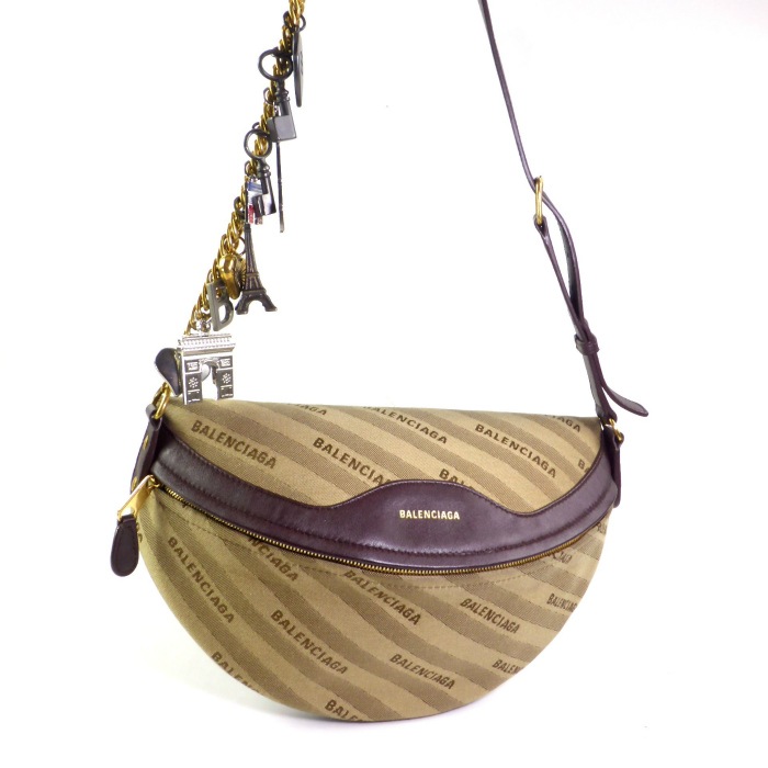 BALENCIAGA バレンシアガ スーベニアXS ボディバッグ 518163 000000011777_oD6UZFR.jpg