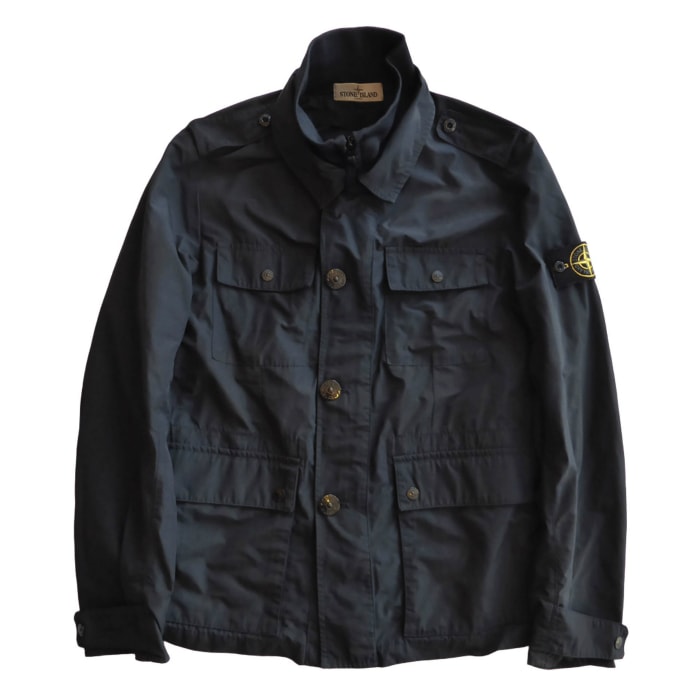 ���ȡ��󥢥����� ��STONE ISLAND�� �ݥꥨ���ƥ� �ʥ����� ���ե��ꥸ�㥱�å� 12SS ���ݡ���å� M �֥�å� 561542022 ������ ��󥺡���š� 