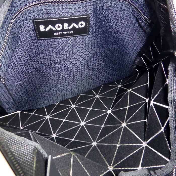 �Х��Х� ���å����ߥ䥱 ��BAOBAO ISSEY MIYAKE�� �롼����� 6��6 �ϥ�� �ȡ��� �Хå� �֥�å������ʡ� ���
