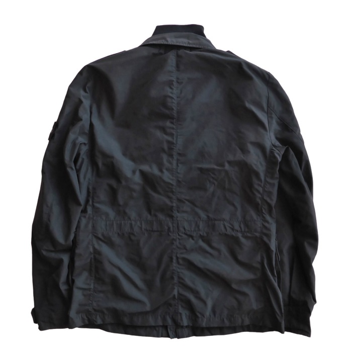���ȡ��󥢥����� ��STONE ISLAND�� �ݥꥨ���ƥ� �ʥ����� ���ե��ꥸ�㥱�å� 12SS ���ݡ���å� M �֥�å� 561542022 ������ ��󥺡���š� 