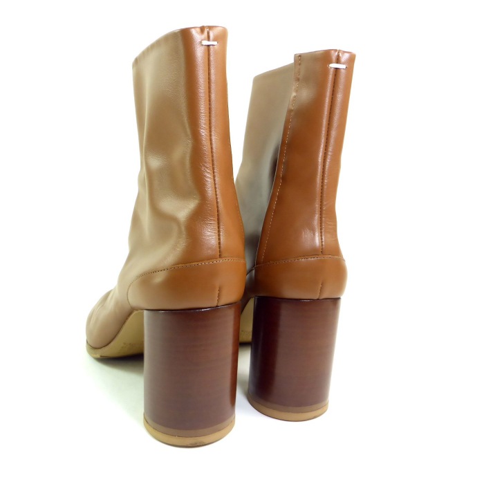 �᥾�� �ޥ른���� ��Maison Margiela�� Tabi ���� ­�� ���硼�ȥ֡��� �쥶�� S58WU0260 �饤�ȥ֥饦�� #38�����ʡ� ���