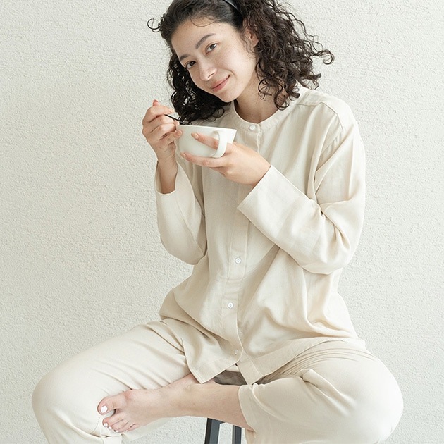 ピアリマーマのルームウェア 着る保湿クリーム 長袖スタンドカラースリーピングウェア mnr-0676