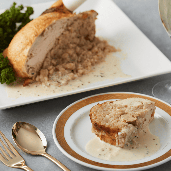 ローストチキン フォアグラとポリチーニリゾット詰め～粒マスタードクリームソース添え～