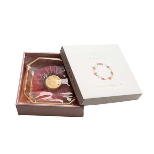 東京 「苺のワルツ」 バームクーヘン