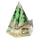 ゾイサイトの高いピラミッドオブジェ 《ボヘミアンオルゴナイト》 4×5.5cm