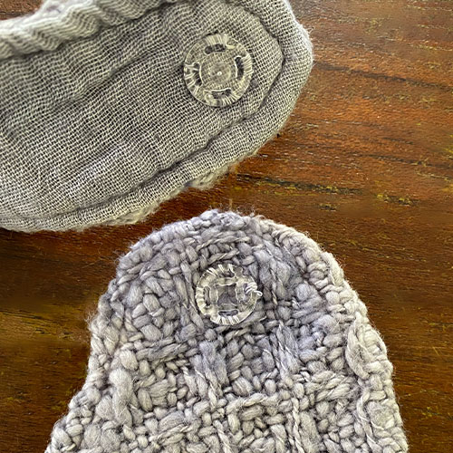 【アウトレット】無農薬和綿ガラ紡ワッフル ベビースタイ　草木染め【ネコポス可】