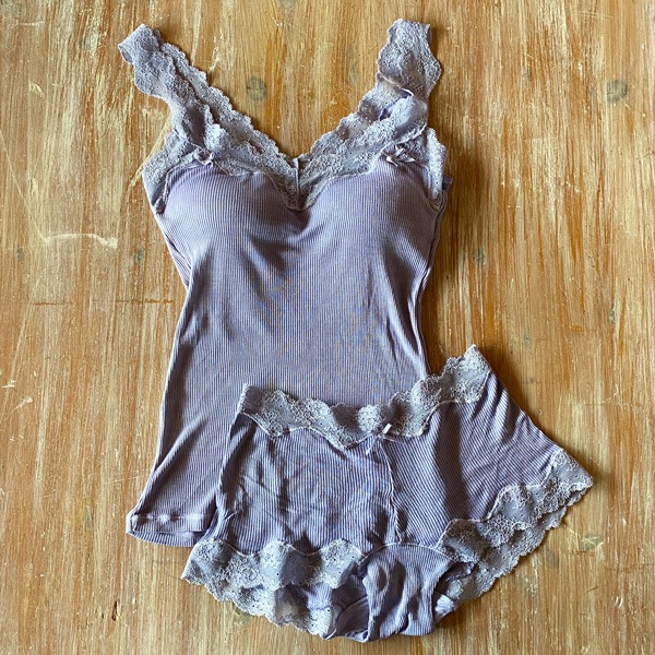 絹糸紡　シルク キャミソール「テレコリブ×レース」　草木染め　29空色鼠（そらいろねず）【ネコポス不可】