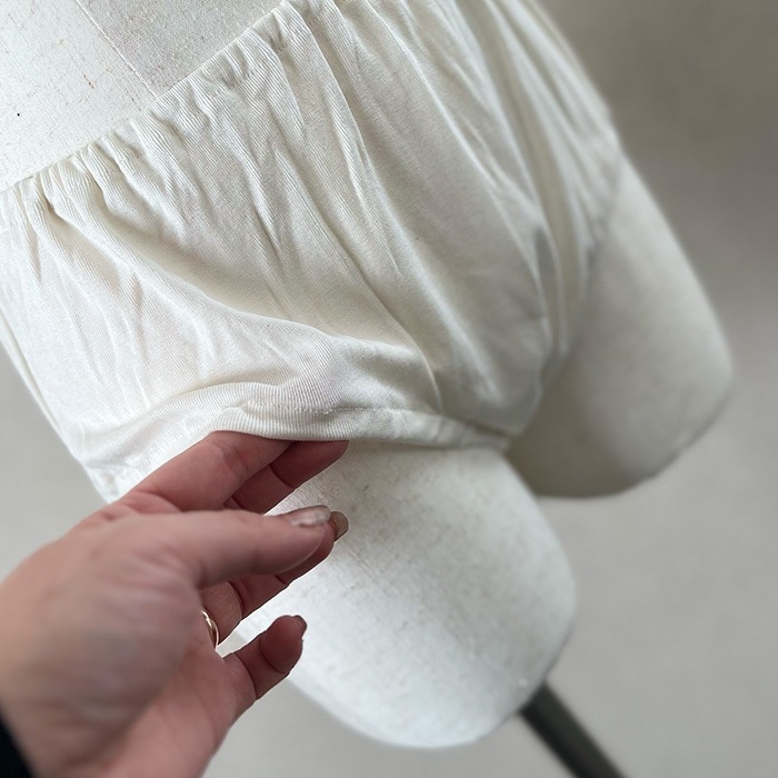 【アウトレット】絹糸紡 シルク100％パンプキンパンツ　Mサイズ【ネコポス可】