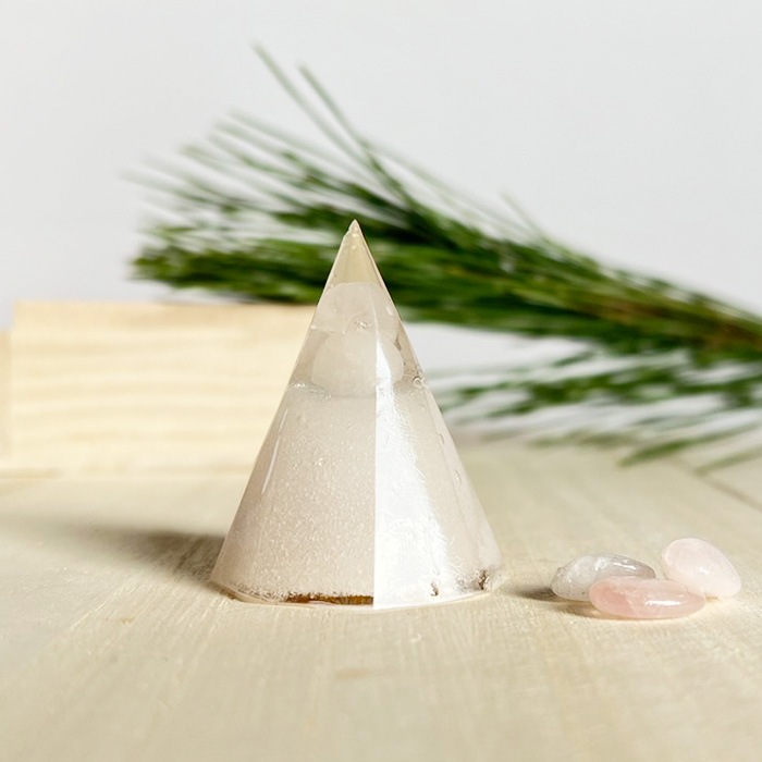 ［受注商品］神様の浄化盛り塩 プレミアム(小)交換不要 フラワーオブライフ パワーストーン入 八角形 1個単品販売【ネコポス不可】