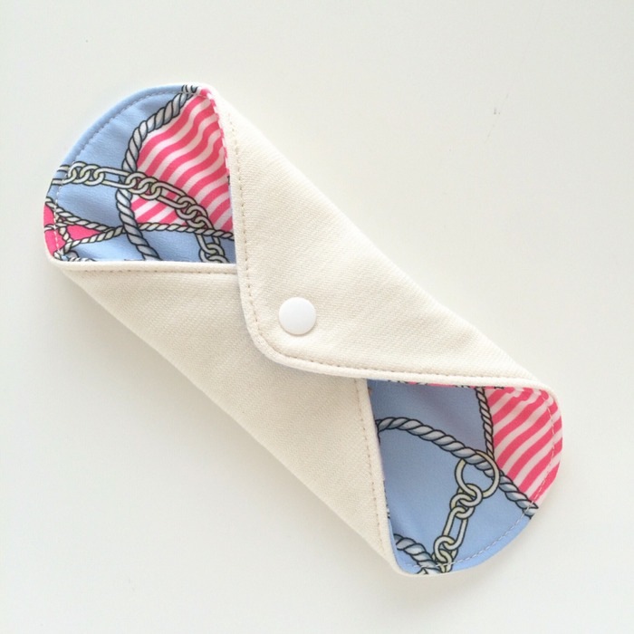 LUMIERE SELECTION　［おりもの〜多い日］9枚Bセット10％OFF