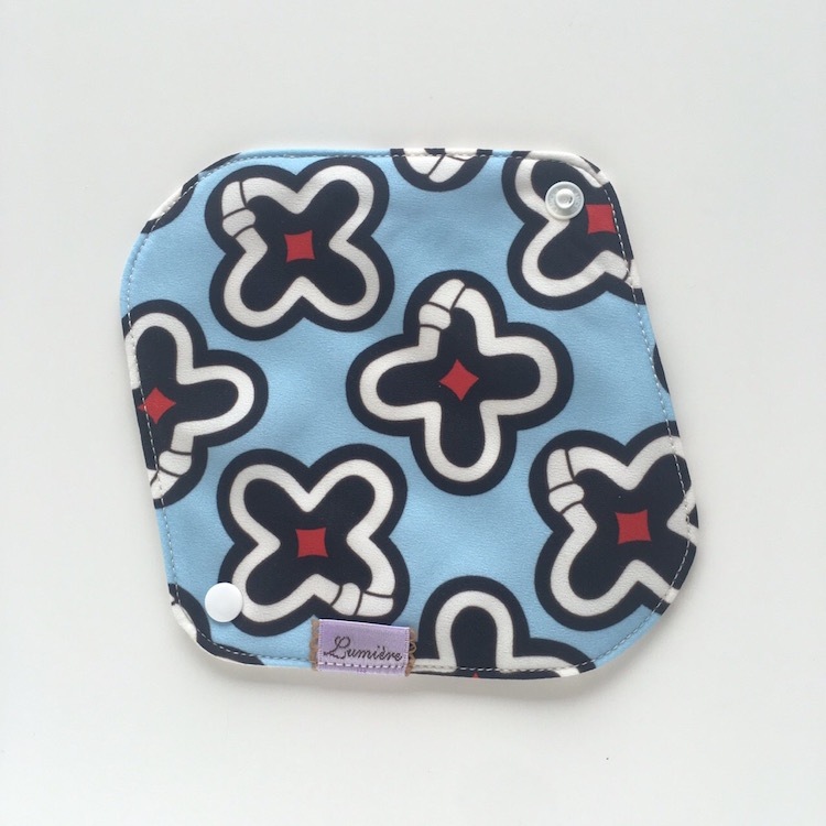 LUMIERE SELECTION　［おりもの〜普通の日］8枚Cセット　10％OFF