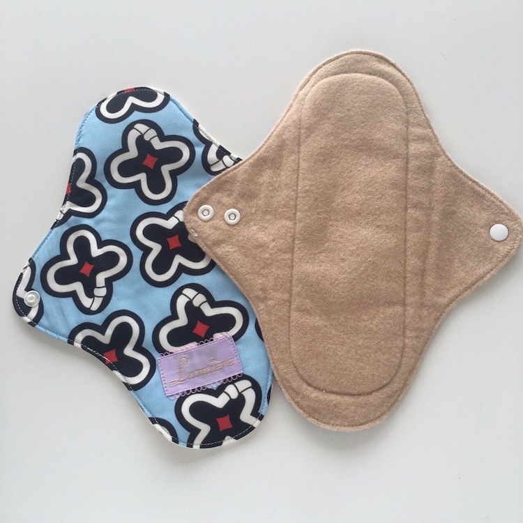 LUMIERE SELECTION　［おりもの〜普通の日］8枚Cセット　10％OFF