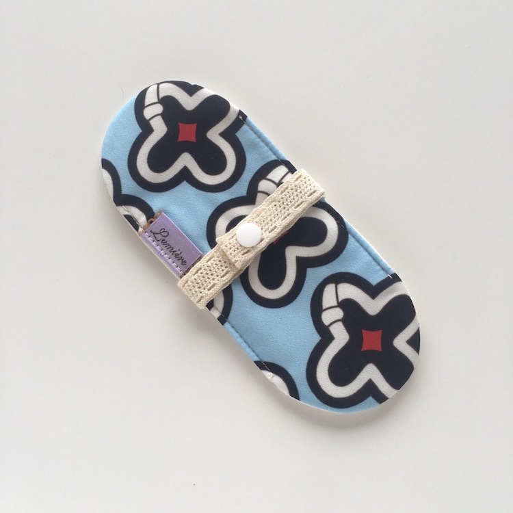 LUMIERE SELECTION　［おりもの〜普通の日］8枚Cセット　10％OFF