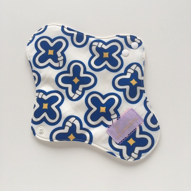 LUMIERE SELECTION　［おりもの〜普通の日］7枚Eセット　10％OFF