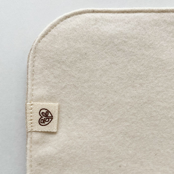 布ナプキン ［普通の日・多い日用］　ハンカチMサイズ3折　オーガニックリネン　ステッチ仕上げ【ネコポス可】