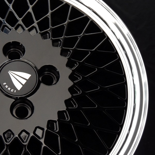 送料無料 N-VAN アトレー クリッパー など 軽自動車用！  ＥＮＫＥＩ エンケイ ９２メッシュ Black with Machined Lip 165/50R15 ヨコハマタイヤ