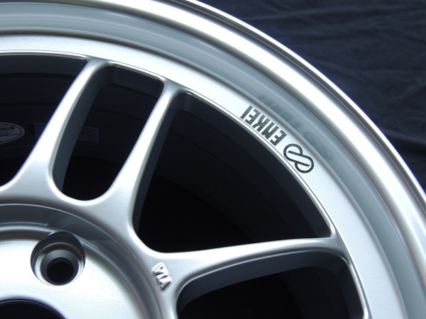 送料無料 国産軽量ホイール新品4本（1台分） □エンケイ レーシング