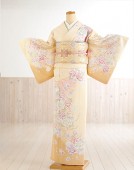 訪問着レンタル 七五三 結婚式 フルセット hw1360 母親 着物レンタル ママ 卒業式 訪問着 お宮参り 753 卒園式 入学式 母 貸衣装 人気 レトロ モダン 上品 黄色クリームに絢爛慶びの彩