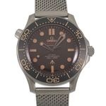 [新品]オメガ シーマスター ダイバー 300m コーアクシャル マスタークロノメーター 007エディション 210.90.42.20.01.001 ブラウン メンズ