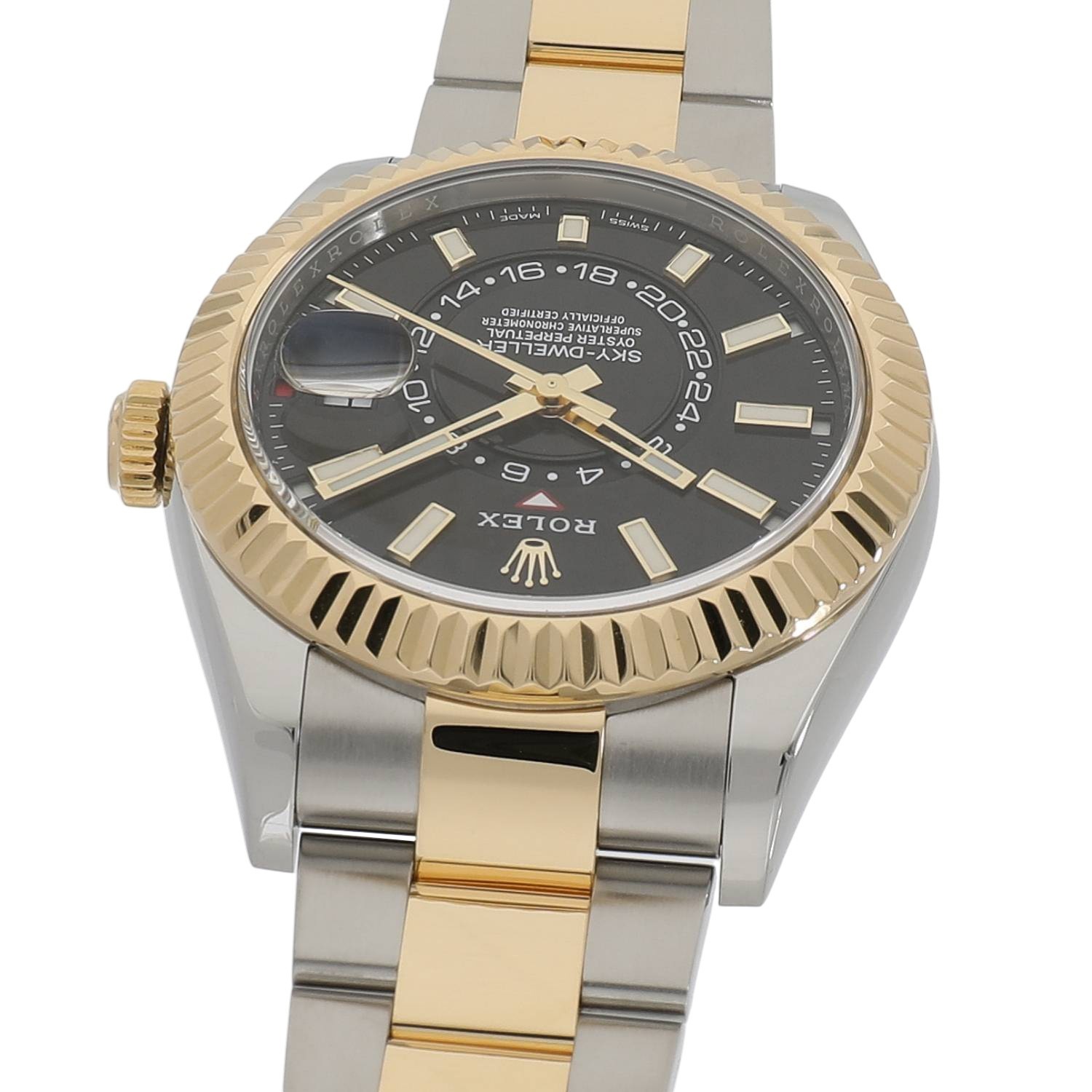 R11383 | [中古]ロレックス スカイドゥエラー 326933 ランダム