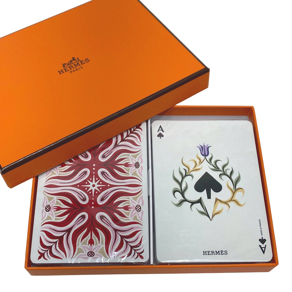 【新品】エルメス　HERMES イヤーズギフト　2018 トランプ　2個　レア 新品】エルメス HERMES イヤーズギフト 2018 トランプ 2個 レア