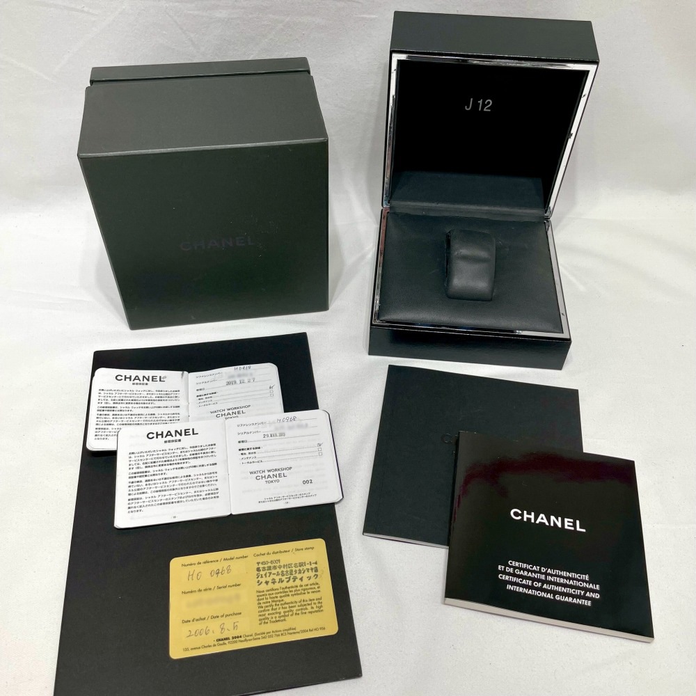 C9753 | [中古]シャネル J12 ホワイトセラミック 33MM H0968