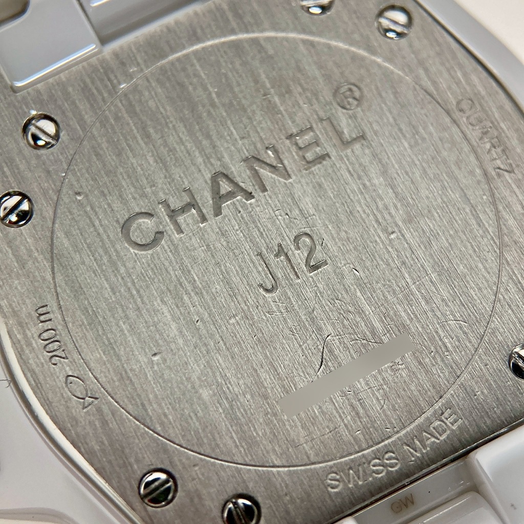 C20242 | [中古]シャネル J12 ホワイトセラミック 33MM H0968 ホワイト