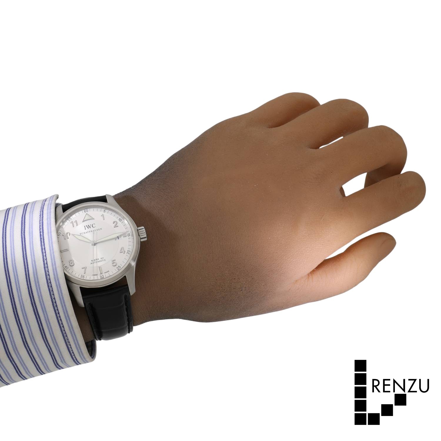 IWC スピットファイア　自動巻き時計 機械式　 シルバー ホワイト文字盤 IWC スピットファイア 自動巻き時計 機械式 シルバー ホワイト文字盤