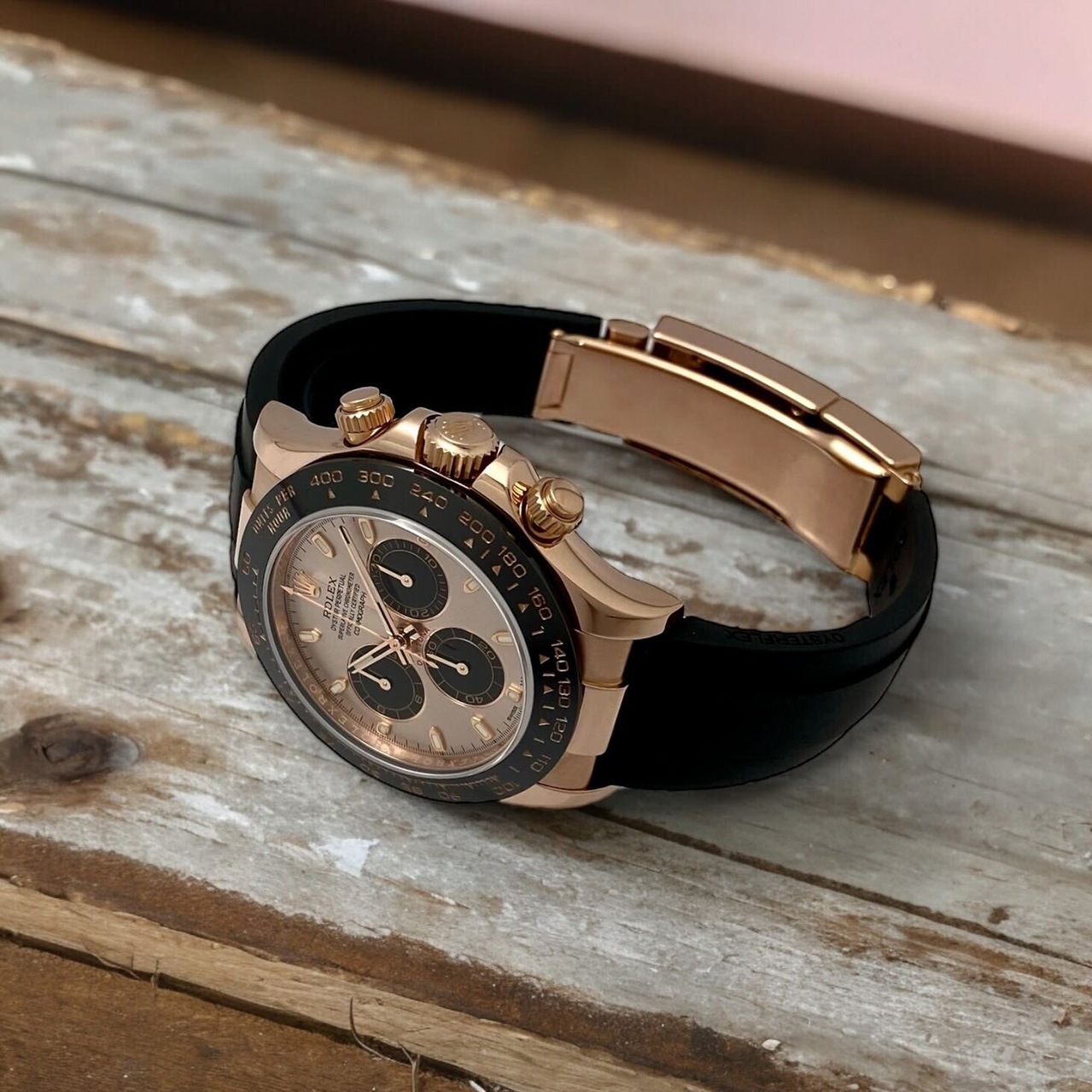 R8284 | [中古]ロレックス コスモグラフ デイトナ 116515LN ランダム