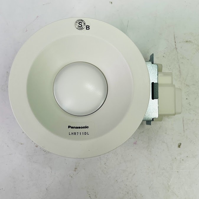 未使用】パナソニック(Panasonic) 浅型ダウンライト LHR711DL 調光不可
