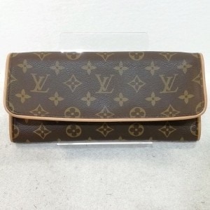 【美品】LOUIS VUITTON モノグラム　ポシェットツインm51852 LOUIS VUITTON ルイ・ヴィトン M51852 モノグラム ポシェットツイン GM