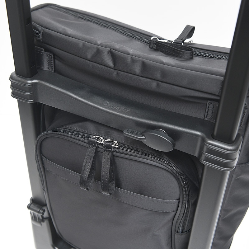 スワニー D-549 ジップVI M18 13L 4輪ストッパー ソフトキャリーケース