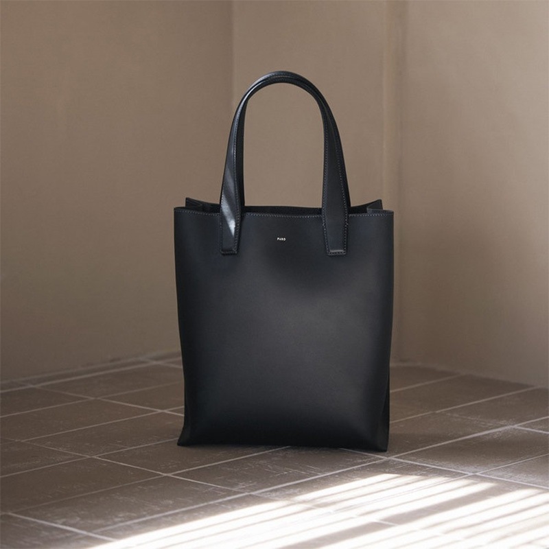 FARO Calma Tote Tall ファーロ カーマトートトール レザー