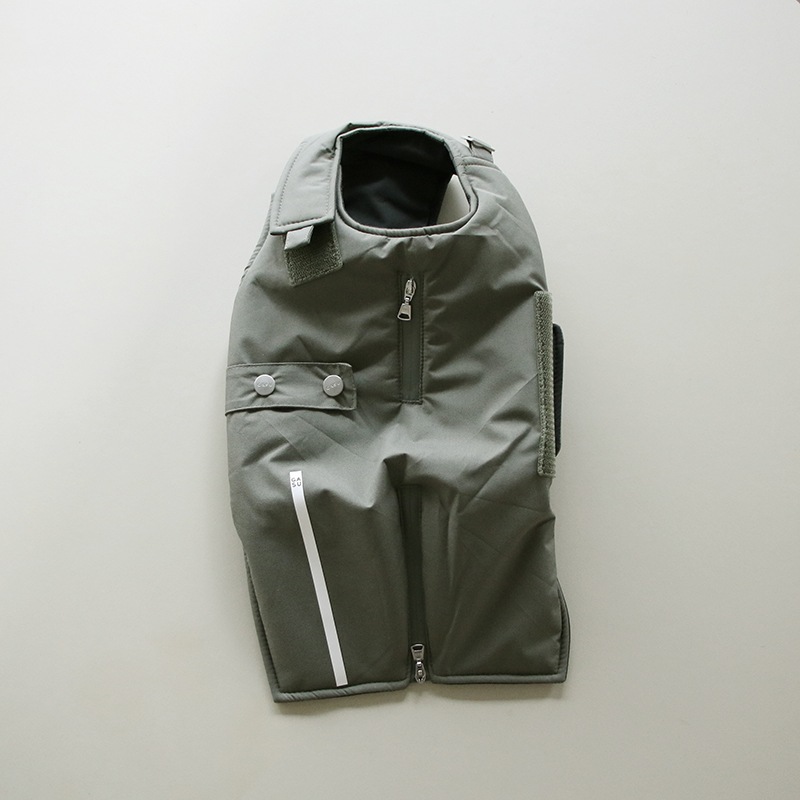 ���ͥ��󥵥졼�ȏ�� �ɿ����ʥ٥��� - Khaki<br> 3M Thinsulate��� Waterproof Futuristic Padded Vest