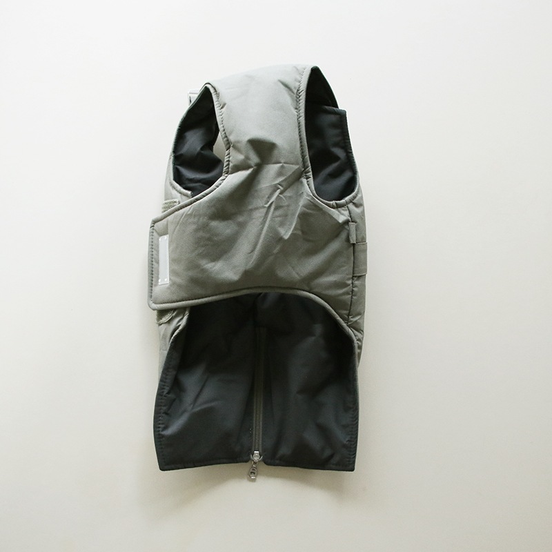 ���ͥ��󥵥졼�ȏ�� �ɿ����ʥ٥��� - Khaki<br> 3M Thinsulate��� Waterproof Futuristic Padded Vest