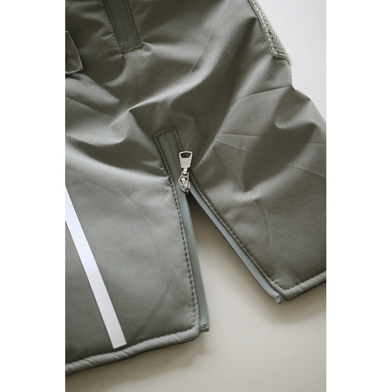 ���ͥ��󥵥졼�ȏ�� �ɿ����ʥ٥��� - Khaki<br> 3M Thinsulate��� Waterproof Futuristic Padded Vest